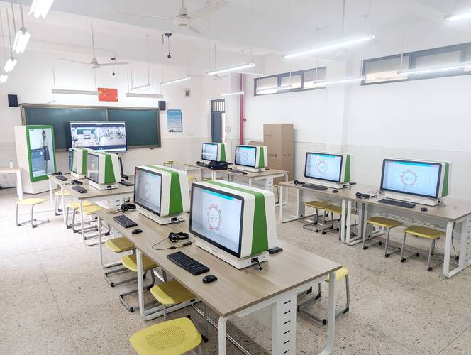 方略大京AI學習機助力教育智能化轉型，紹興齊賢中心小學引領數字化教學新實踐